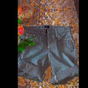 Gap kids shorts size 10-11